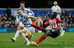 开云平台-包含诺里奇城球员红牌遭处罚，球队阵容再遭打击的词条