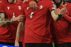 开云APP-包含波兰队连胜晋级欧洲杯强，士气高涨的词条