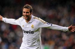 开云体育官网-欧冠淘汰赛焦点战启示录，鹈鹕式强压如何隔空指点上海队？