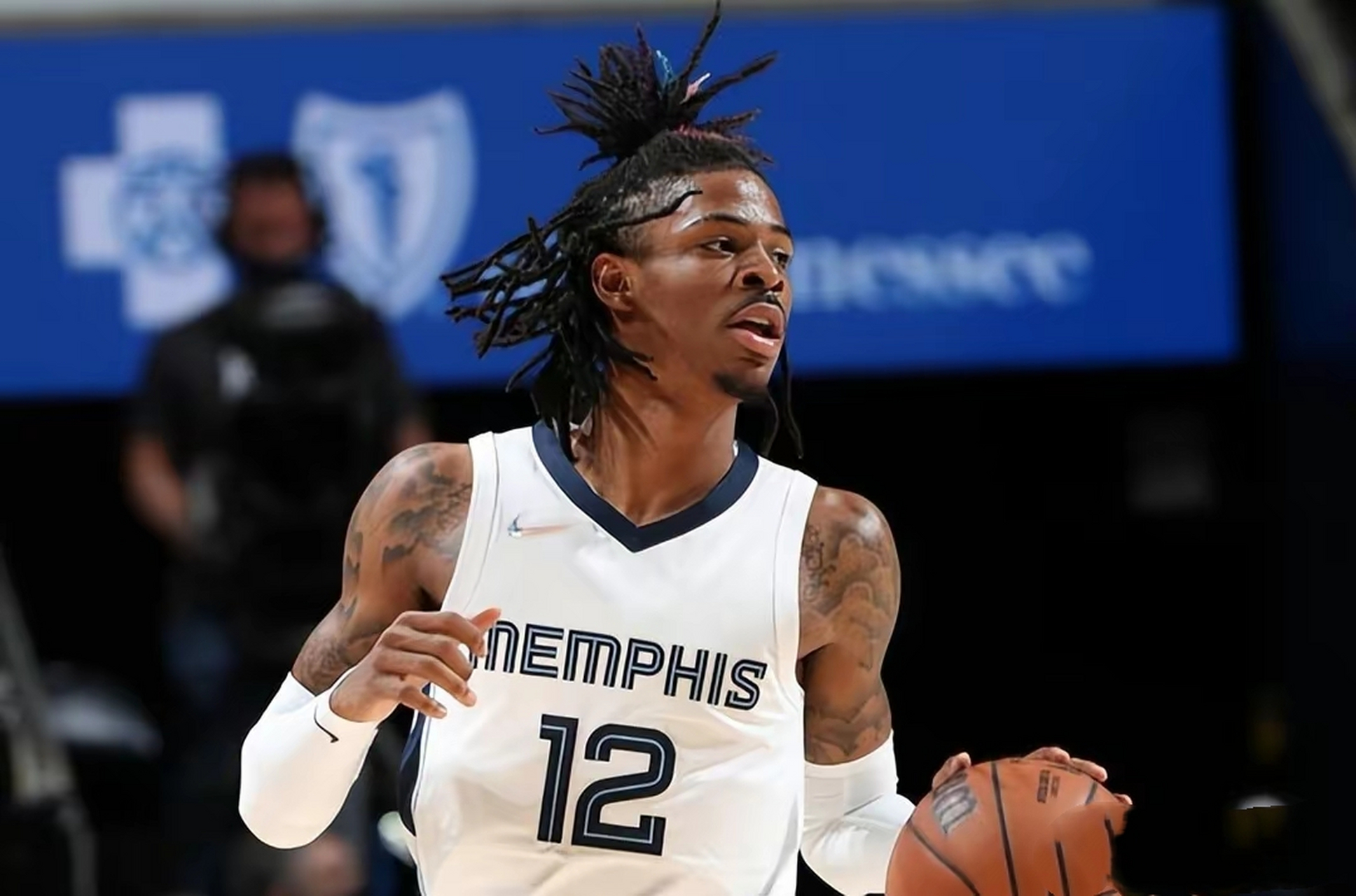 灰熊翻盘湖人，莫兰特高光表现