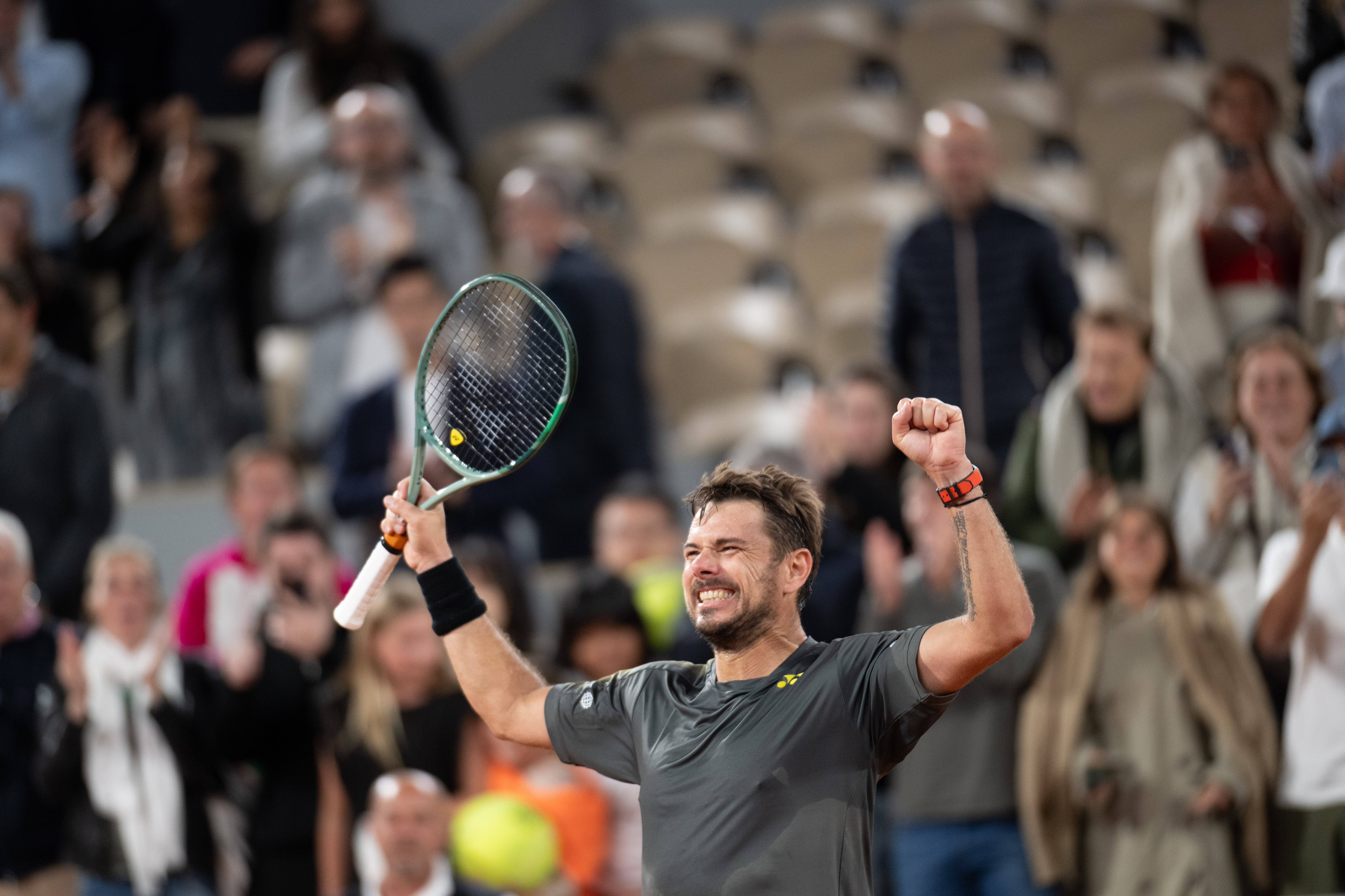 法国网球队完胜意大利网球队，穆雷送出助攻