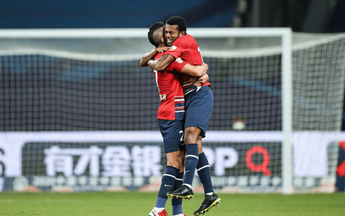 包含天津泰达客场逆风翻盘，取得关键胜利的词条