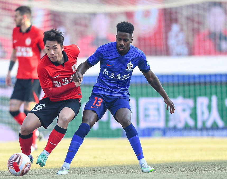 黄金中场强势复出，助球队连胜