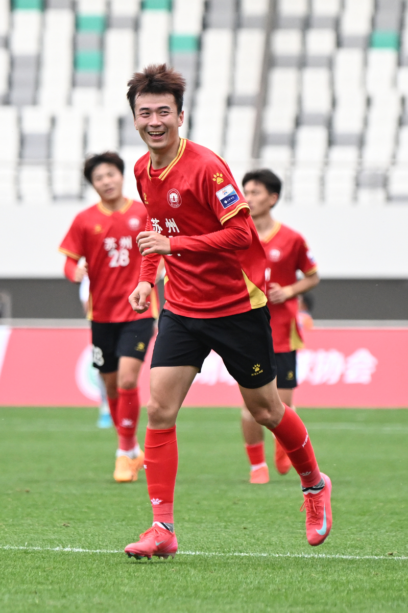 江苏苏宁队员雄心勃勃，锁定胜局的简单介绍