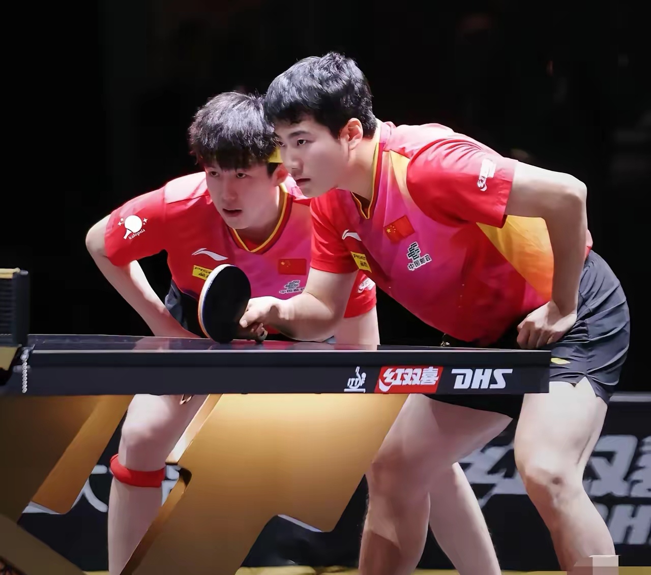 法国队完胜韩国队，梁靖崑带队取胜的简单介绍