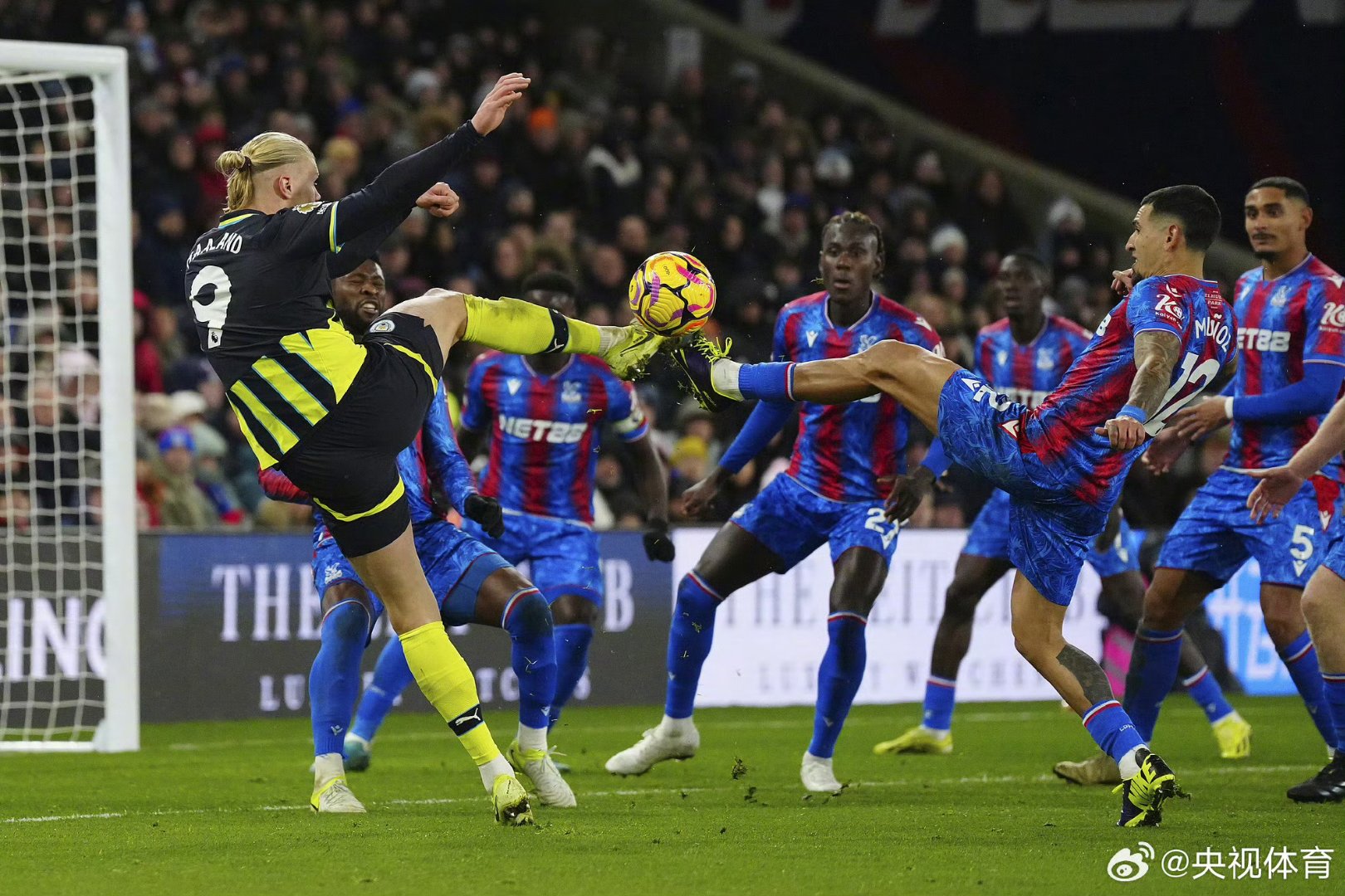 包含英格兰强势比利时，本泽马统治全场的词条