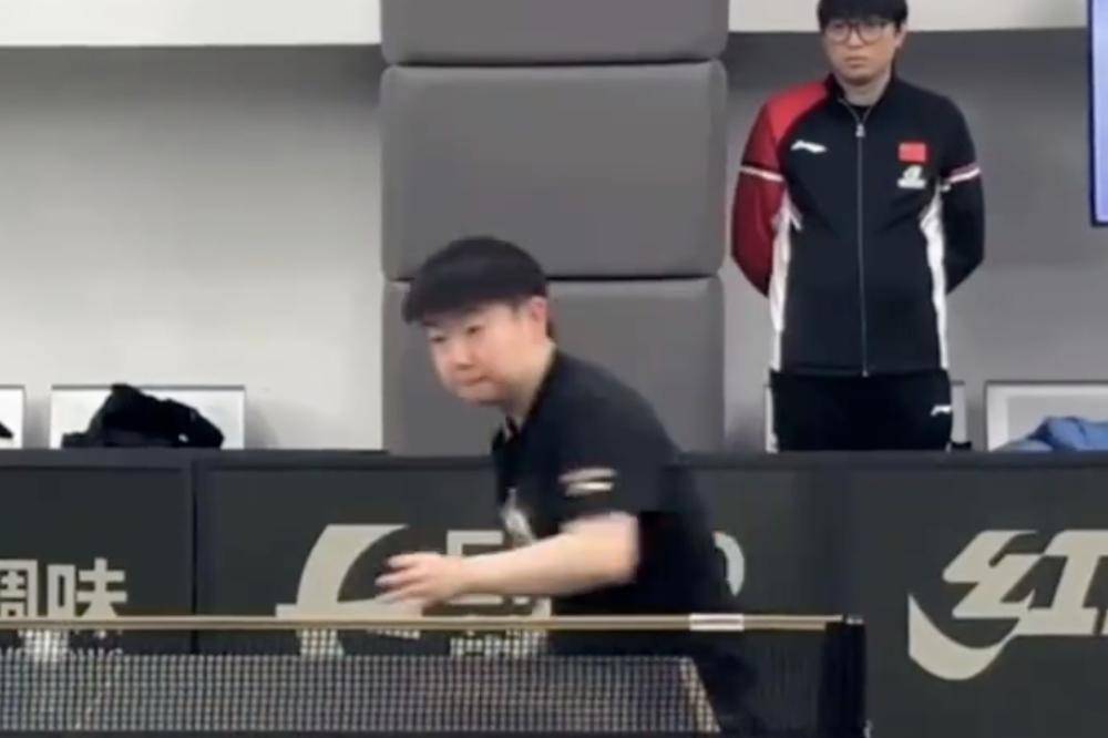 英国乒乓球队鏖战瑞典乒乓球队，王皓三分雨点燃全场的简单介绍