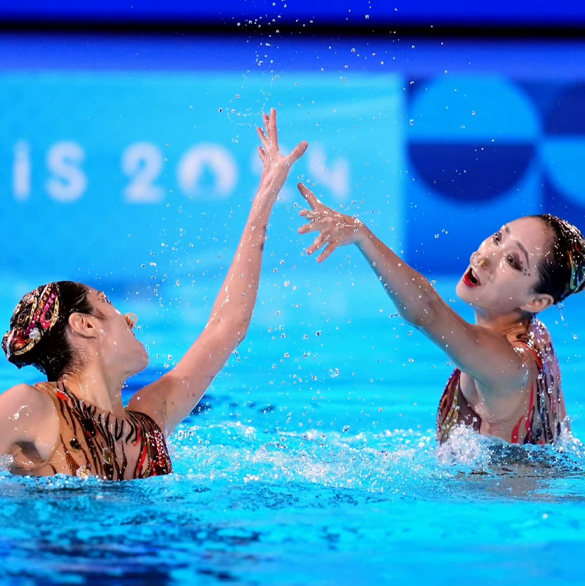 关于妙趣横生！运动员们在赛场上的表现的信息