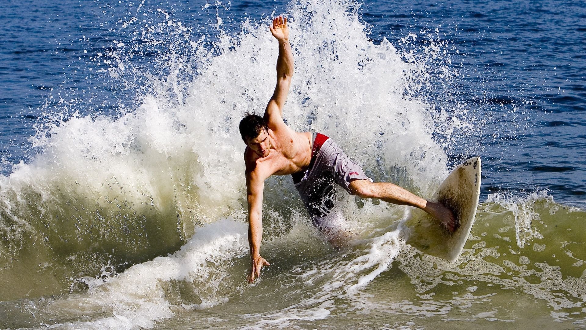 时空交错的双重奏，快船单节风暴启示录与浓眉2026世界杯接管猜想