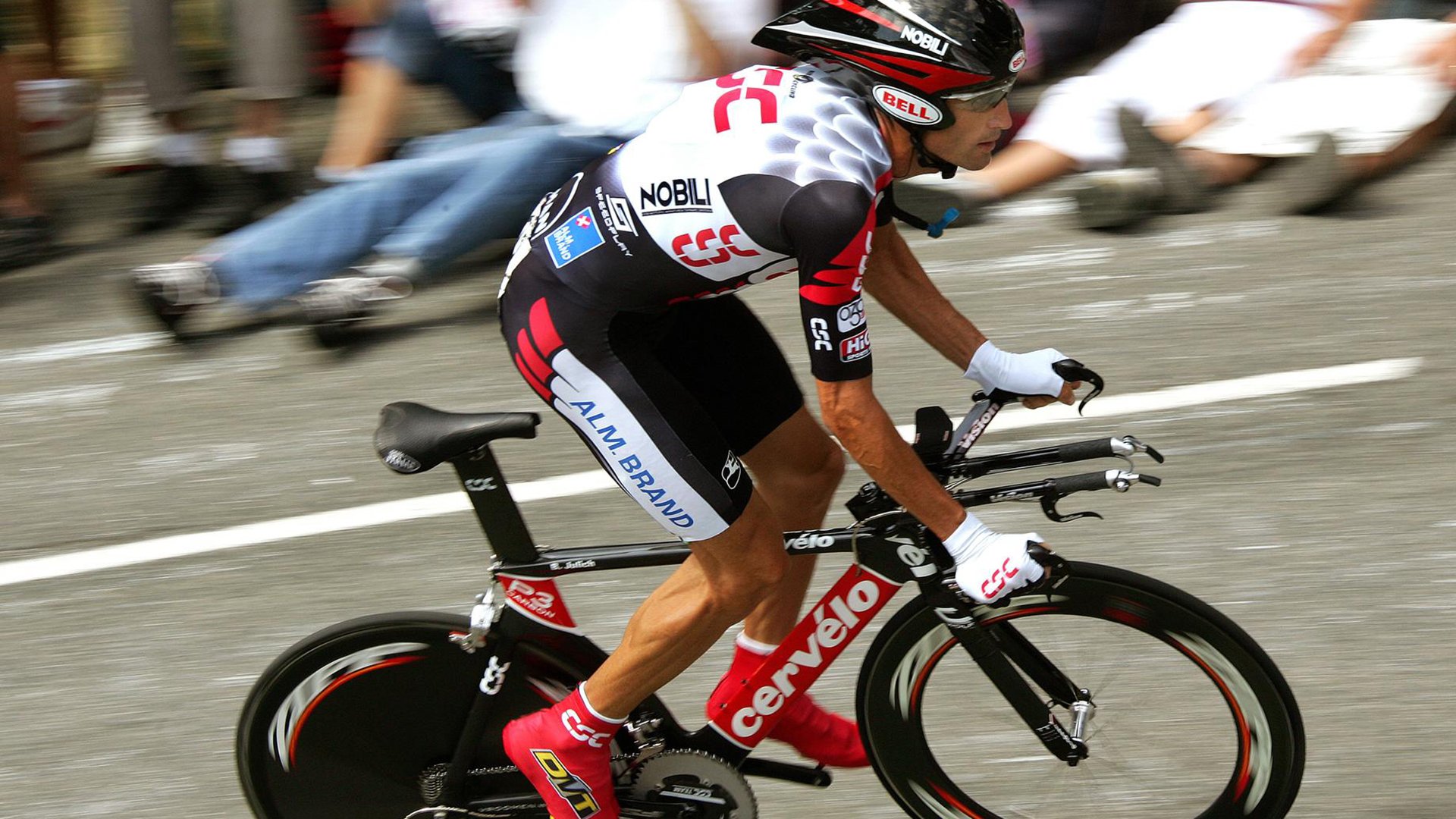 教科书般的莫德里奇与北欧坚韧，当艺术足球遇见加时奇迹