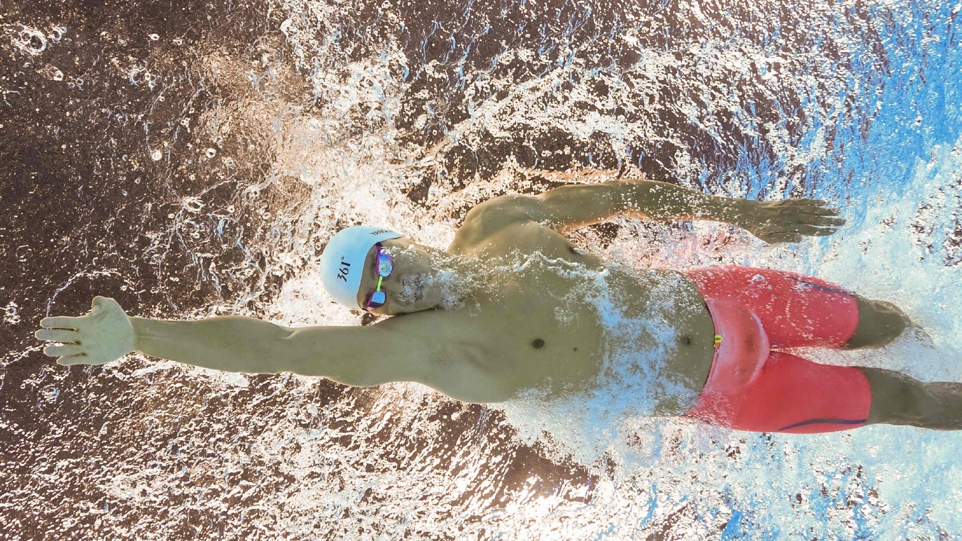 当伯纳乌的鹰掠过苏格兰高地,贝林厄姆如何用三十分钟终结百年悬念