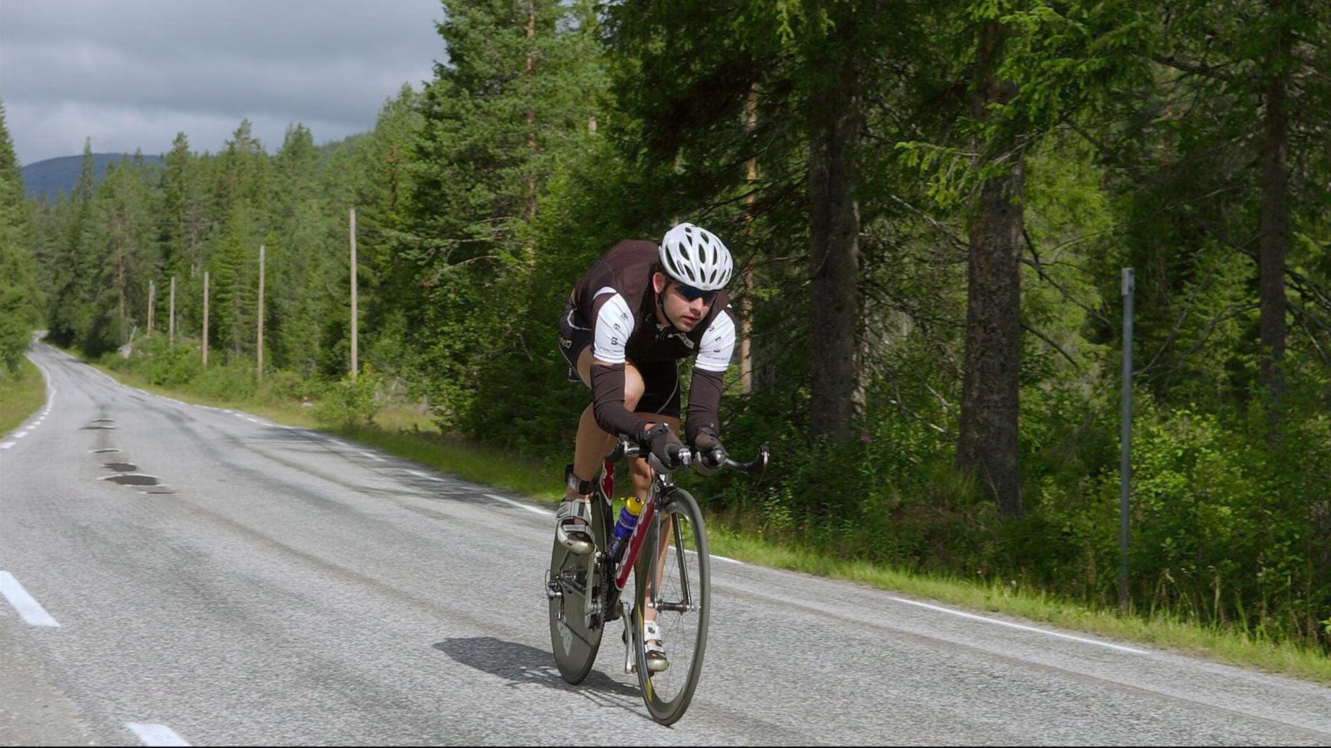 压哨绝杀!萨拉赫关键一传定乾坤,曼联险胜多特蒙德
